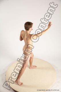 alexandr standing 39a