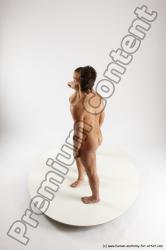 Vit & Estera Standing