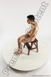 Sitting reference of Roland