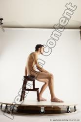 Sitting reference of Roland