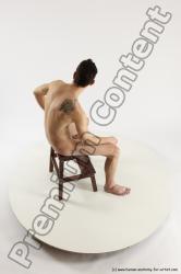 Sitting reference of Roland