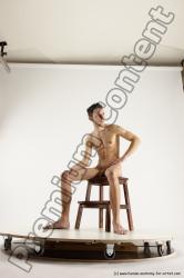 Sitting reference of Roland