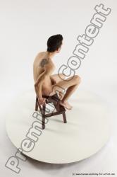 Sitting reference of Roland