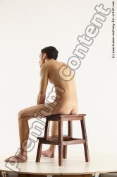 Sitting reference of Roland