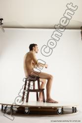 Sitting reference of Roland