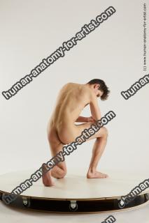 jamie kneeling 03 12b