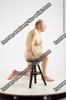 kneeling reference vratislav 07