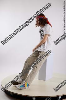 sitting reference bryton 02