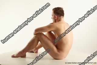 sitting reference ramiro 04