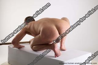 kneeling reference devon 06