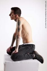 Kneeling reference poses Dio