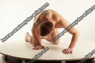 kneeling reference ramiro 08