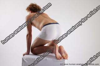 kneeling reference urien 04