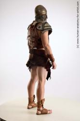 Standing reference poses Danas