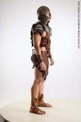 Standing reference poses Danas