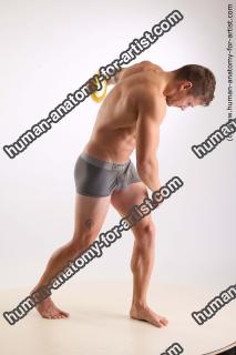 standing reference piero 06