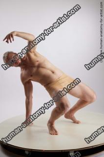 standing reference chase 08