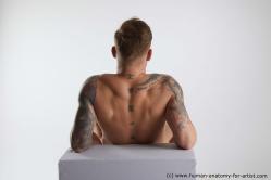 Sitting reference poses Gilbert