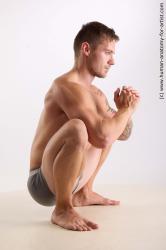 Kneeling reference poses Piero